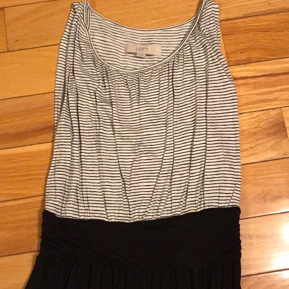 Dress - Picture 2 of 4